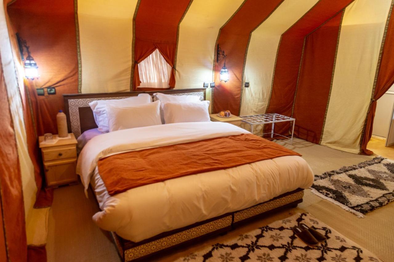 Zahra Luxury Desert Camp Hotel Merzouga Bagian luar foto