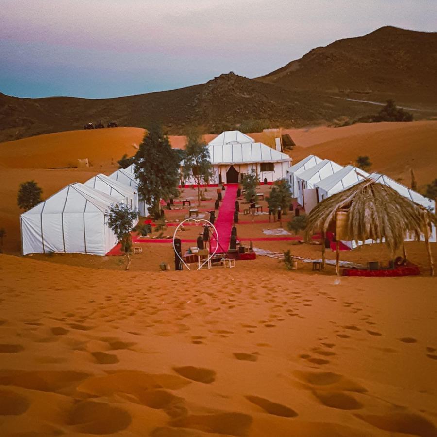 Zahra Luxury Desert Camp Hotel Merzouga Bagian luar foto