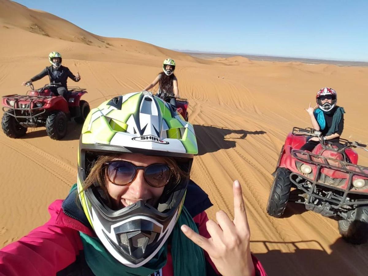 Zahra Luxury Desert Camp Hotel Merzouga Bagian luar foto