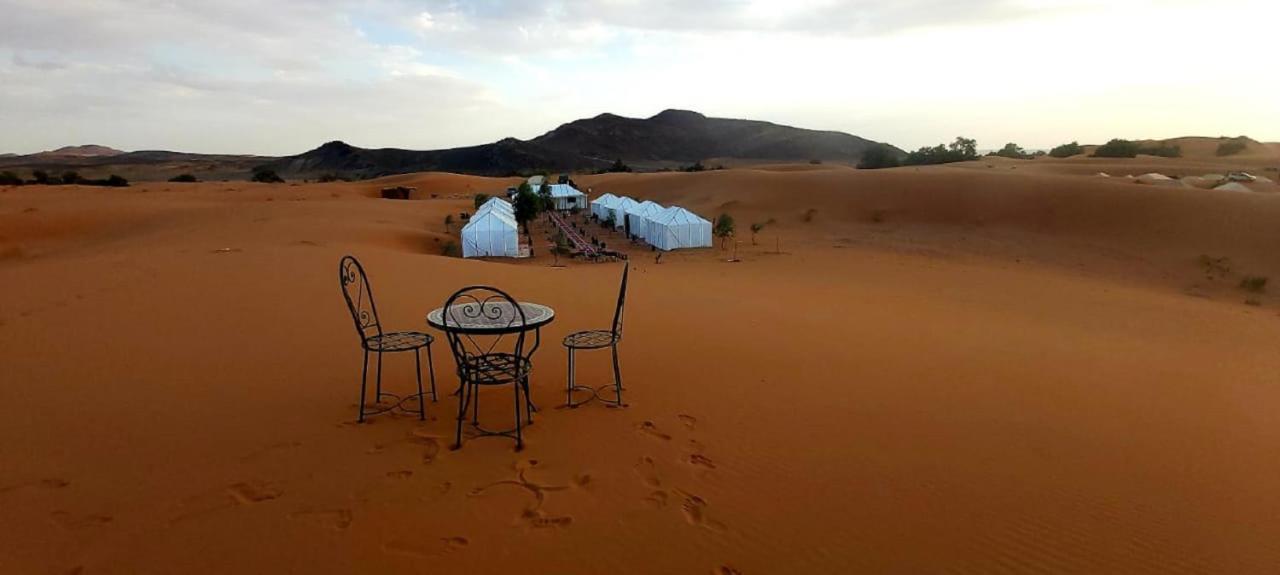 Zahra Luxury Desert Camp Hotel Merzouga Bagian luar foto